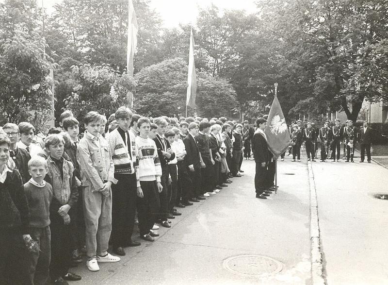 144  - 19.06.1991 r. zakonczenie roku szkolnego.jpg